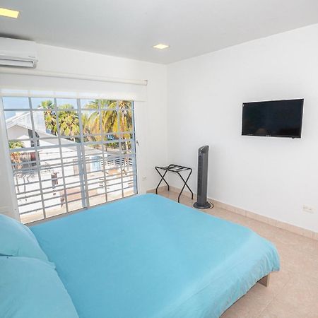 By The Sea Guest House San Andrés Екстериор снимка